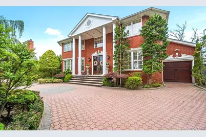 4 Point Crescent, Whitestone, NY 11357 - Photo 5
