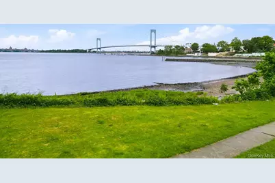 4 Point Crescent, Whitestone, NY 11357 - Photo 35
