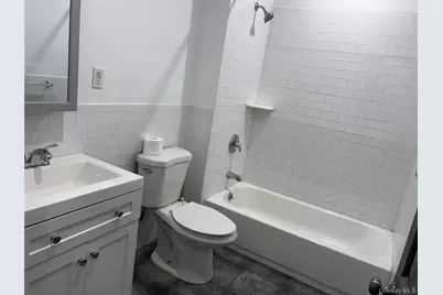 193-14 Jamaica Avenue # 2 Floor, Hollis, NY 11423 - Photo 7
