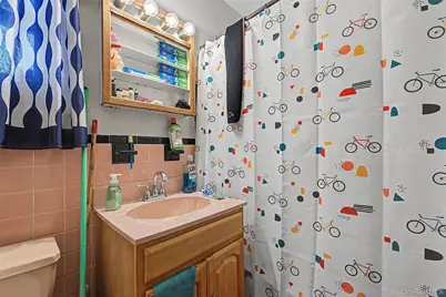 1010 E 233rd Street, Bronx, NY 10466 - Photo 21