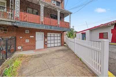 1010 E 233rd Street, Bronx, NY 10466 - Photo 3