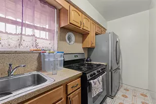 1010 E 233rd St, Bronx, NY 10466 - Photo 11