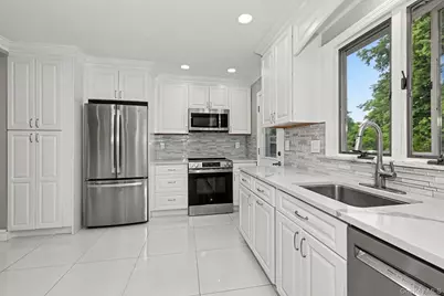 61 Friendly Road, Mahopac, NY 10541 - Photo 9