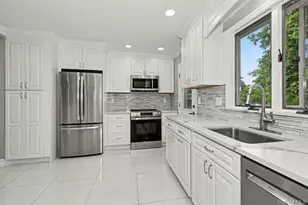61 Friendly Rd, Mahopac, NY 10541 - Photo 9