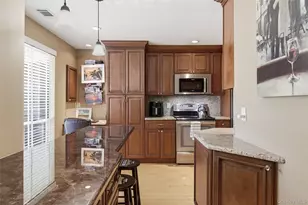 100 Baker Ct, Island Park, NY 11558 - Photo 5