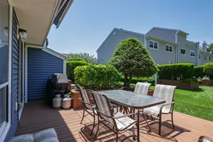 100 Baker Ct, Island Park, NY 11558 - Photo 21
