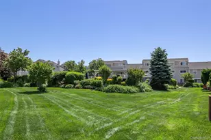 100 Baker Ct, Island Park, NY 11558 - Photo 27