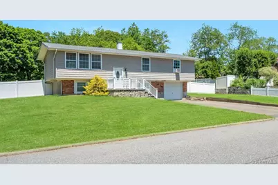 5 Fairway Drive, Port Jefferson Station, NY 11776 - Photo 3