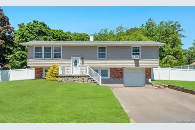 5 Fairway Drive, Port Jefferson Station, NY 11776 - Photo 1