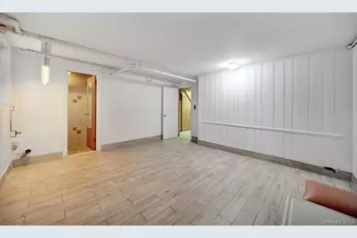 1945 Paulding Avenue, Bronx, NY 10462 - Photo 21