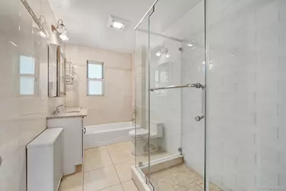 1945 Paulding Avenue, Bronx, NY 10462 - Photo 15