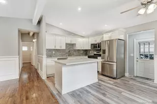 34 Cheryl Dr, Ronkonkoma, NY 11779 - Photo 9