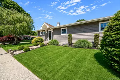 2 Pueblo Court, Sayville, NY 11782 - Photo 7