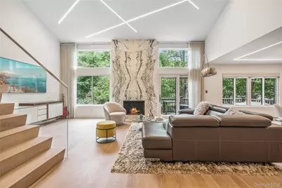 23 Estates Terrace N, Manhasset, NY 11030 - Photo 5