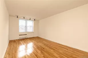 31-85 Crescent St, Astoria, NY 11106 - Photo 3