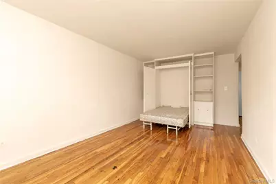 31-85 Crescent Street #2nd, Astoria, NY 11106 - Photo 9
