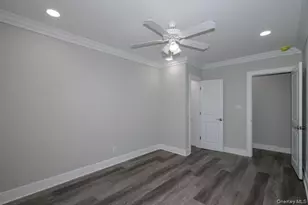 150 Covert Ave, Garden City, NY 11530 - Photo 9