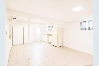 43 McAlester Avenue, Hicksville, NY 11801 - Photo 11