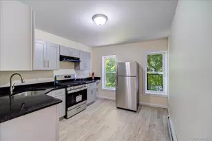 347 Liberty St, Newburgh, NY 12550 - Photo 9