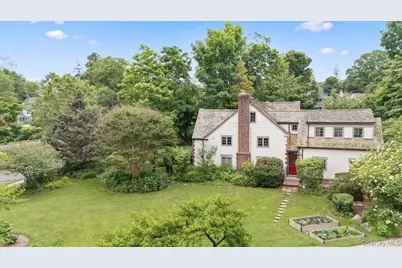 47 W Brookside Drive, Larchmont, NY 10538 - Photo 3