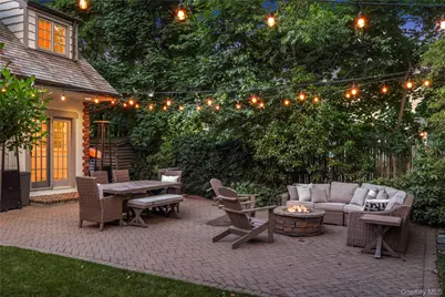 47 W Brookside Drive, Larchmont, NY 10538 - Photo 5
