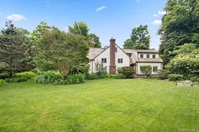 47 W Brookside Drive, Larchmont, NY 10538 - Photo 25