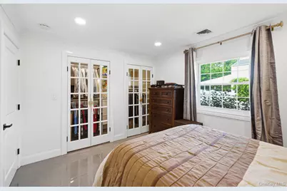 11 Gallatin Drive, Dix Hills, NY 11746 - Photo 19