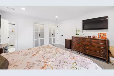 11 Gallatin Drive, Dix Hills, NY 11746 - Photo 23
