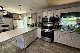 514 Mark Twain Dr, Walden, NY 12586 - Photo 5