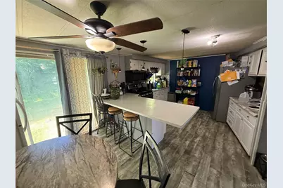 514 Mark Twain Drive, Walden, NY 12586 - Photo 7