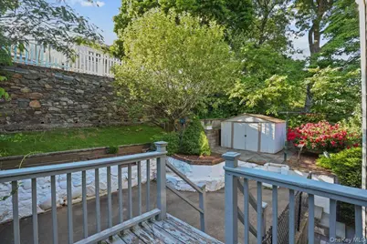 113 Hart Avenue, Yonkers, NY 10704 - Photo 23