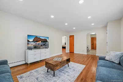 21 Hillside Avenue, Woodbourne, NY 12788 - Photo 9