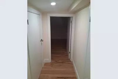 601 E 226th Street, Bronx, NY 10466 - Photo 7