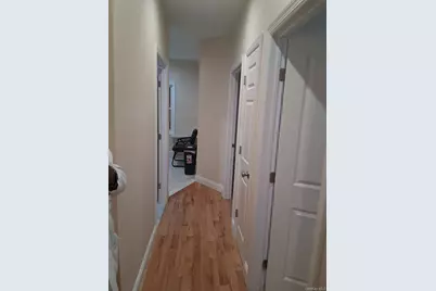 601 E 226th Street, Bronx, NY 10466 - Photo 9
