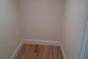 601 E 226th St, Bronx, NY 10466 - Photo 5