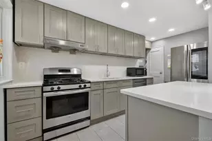 70-08 165th St, Fresh Meadows, NY 11365 - Photo 9