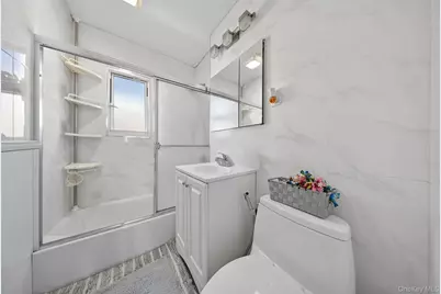 7008 165th Street, Fresh Meadows, NY 11365 - Photo 17