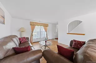 454 Hawkins Rd, Selden, NY 11784 - Photo 7