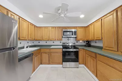 454 Hawkins Road, Selden, NY 11784 - Photo 11