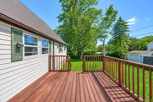 454 Hawkins Rd, Selden, NY 11784 - Photo 35