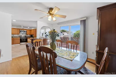 454 Hawkins Road, Selden, NY 11784 - Photo 9