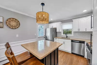 4 Pine Street, Holtsville, NY 11742 - Photo 7