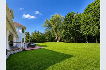 78 Swan Court, East Hills, NY 11576 - Photo 29