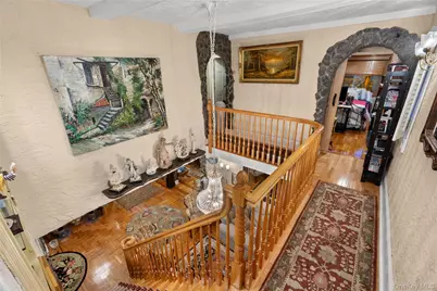 315 Wynsum Avenue, Merrick, NY 11566 - Photo 21