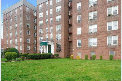 143-25 84th Drive #4J, Briarwood, NY 11435 - Photo 1