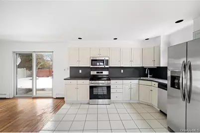 24 Elderberry Road, Syosset, NY 11791 - Photo 5