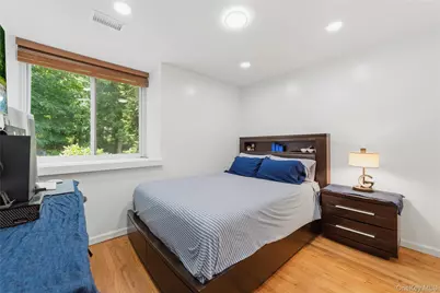 412 Tallwood Drive, Hartsdale, NY 10530 - Photo 17