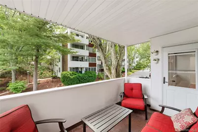 412 Tallwood Drive, Hartsdale, NY 10530 - Photo 19
