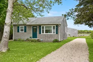 108 Little Neck Rd, Southampton, NY 11968 - Photo 17