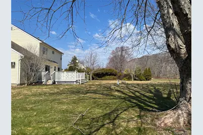 125 Northgate Circle, Calverton, NY 11933 - Photo 21